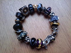 silver and gold trollbead